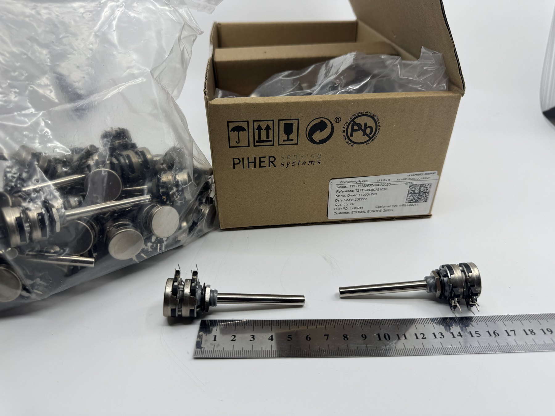 T21TH-M0607-502A2020 product photo 2