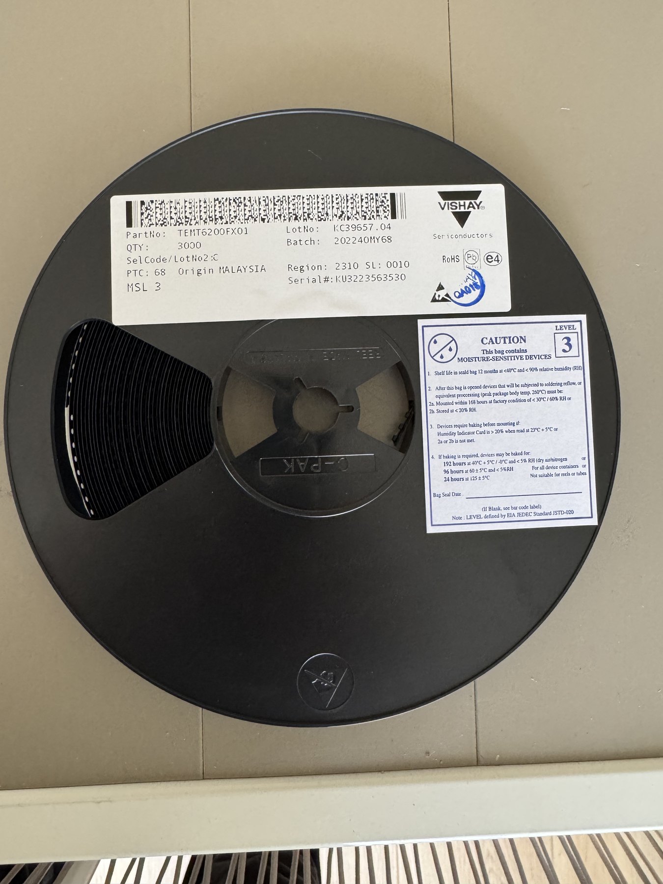 TEMT6200FX01 product photo 1