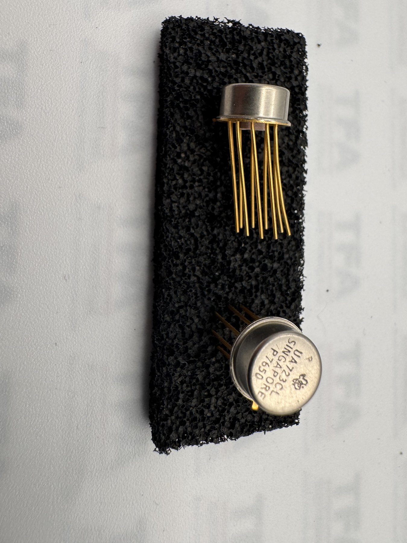 UA723CL product photo 1