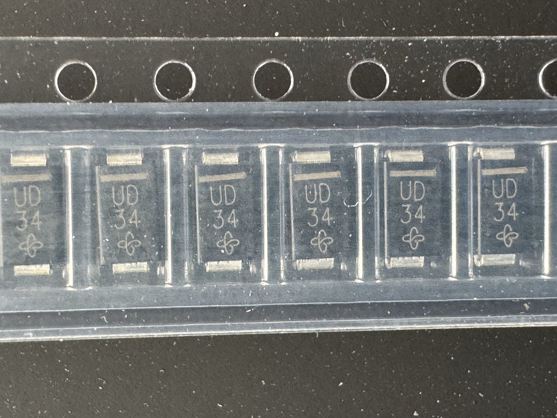 US1DHE3-A/H product photo 3