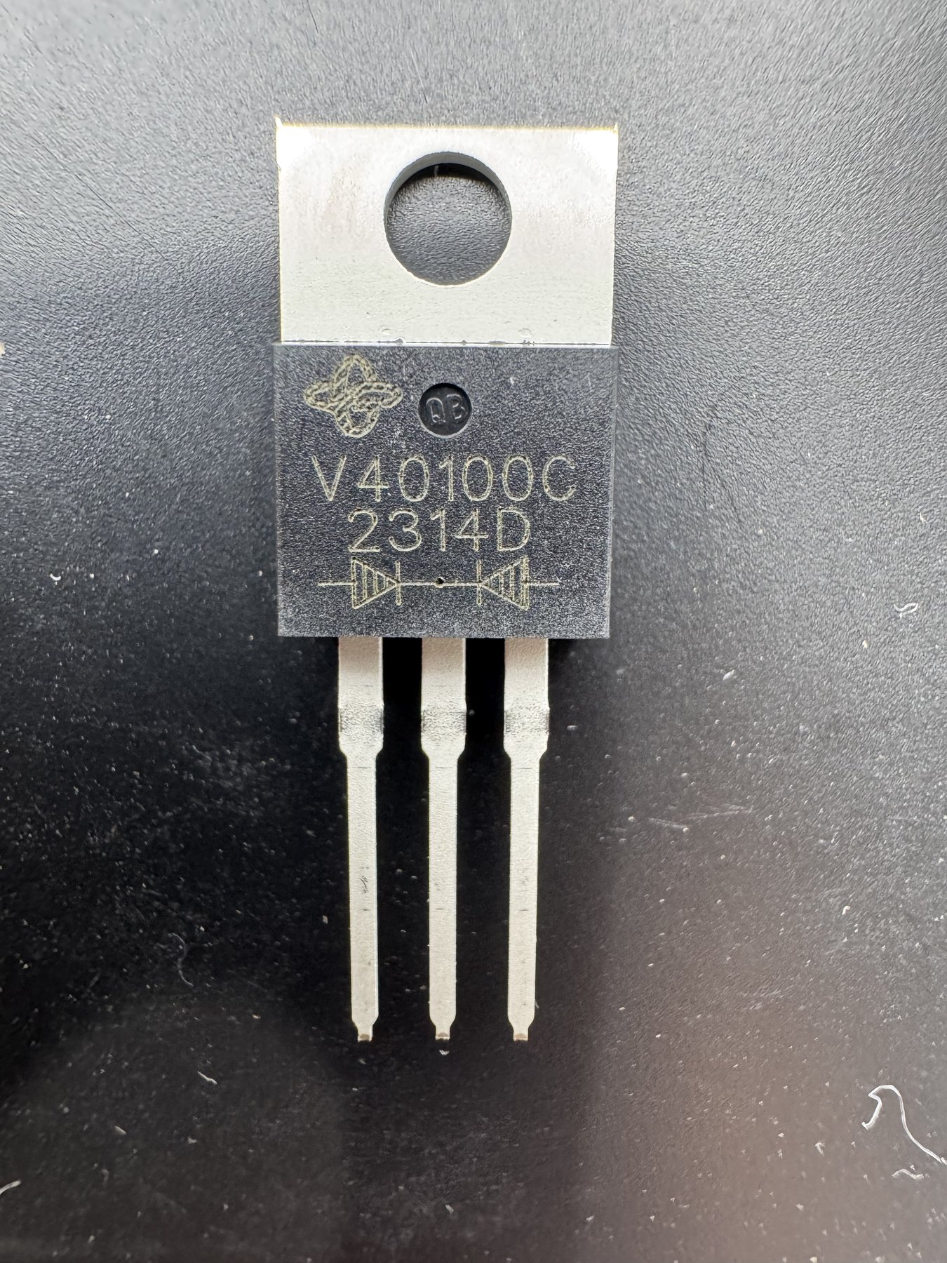 V40100C-E3/4W product photo 5