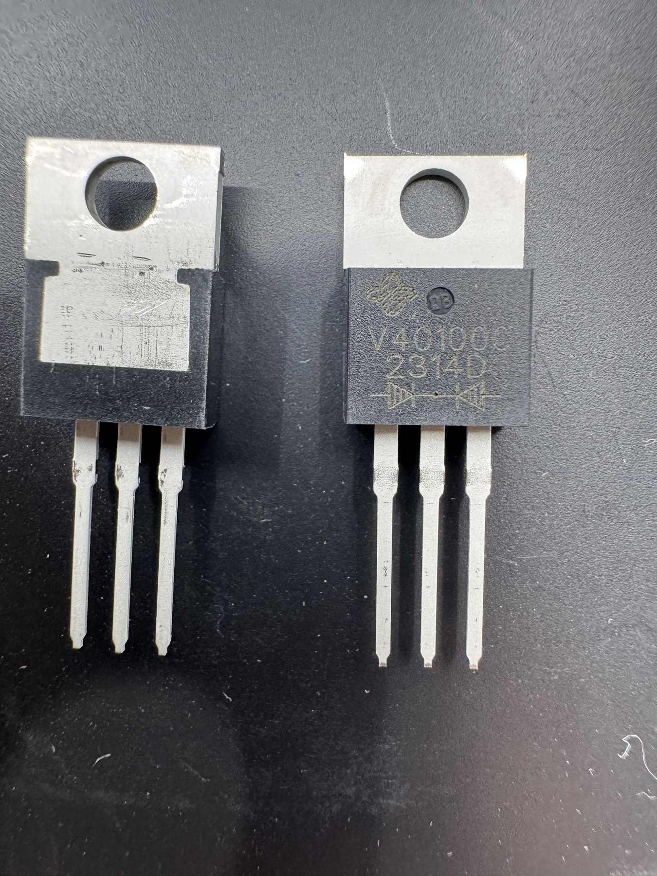 V40100C-E3/4W product photo 6