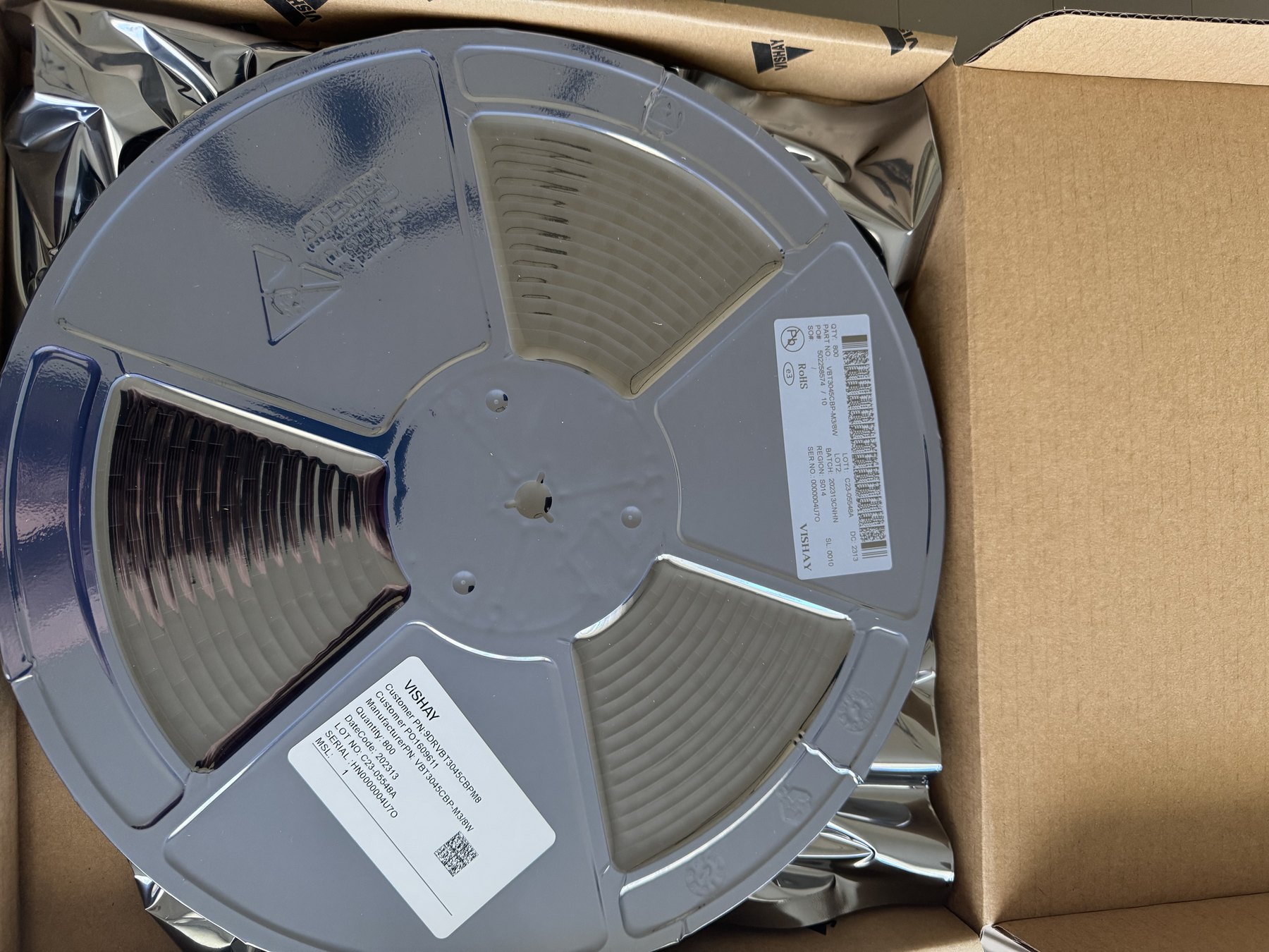 VBT3045CBP-M3/8W product photo 6