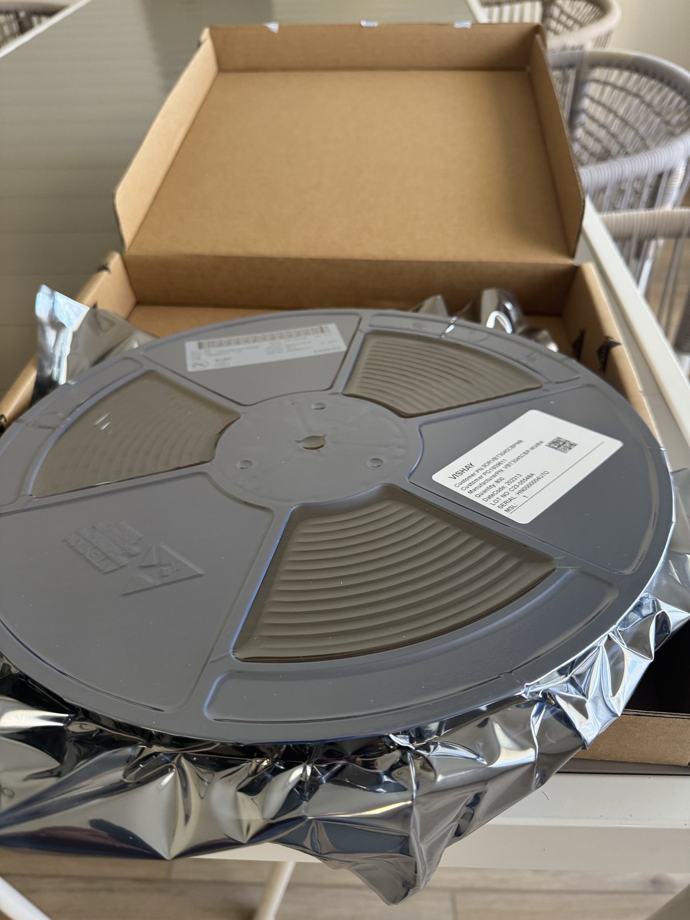 VBT3045CBP-M3/8W product photo 8